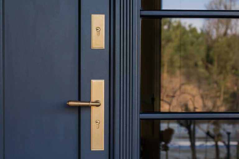 5 najczęstszych błędów przy wyborze klamki zewnętrznej – poradnik Brassev